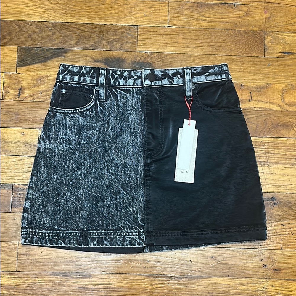 Alice + Olivia Gray and Black acid combo Mini Skirt size 26